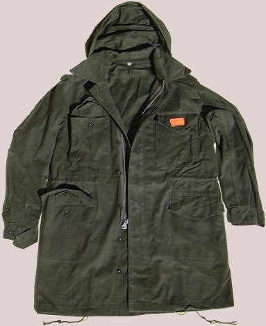 Foto de una campera argentina color verde oliva utilizada en la Guerra de las Malvinas - Fuente: Daniel G. Gionco