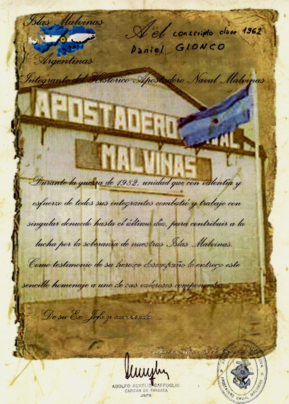 Reconocimiento a los hombres del Apostadero Naval Malvinas por parte del Cap. Adolfo Aurelio Gaffoglio