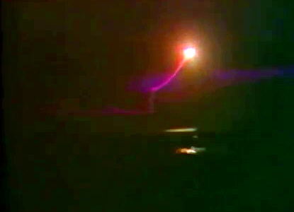 Imagen capturada de la grabación en la madrugada del 12/06/82, durante la Guerra de las Malvinas - Fuente: Carlos Ríes Centeno