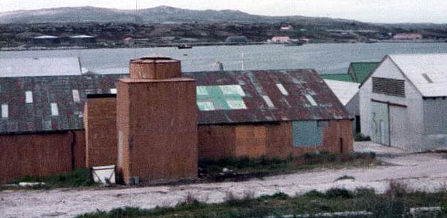 Foto de la carpintería del Apostadero Naval Malvinas, tras el conflicto - Fuente: Alfredo Lo Balbo