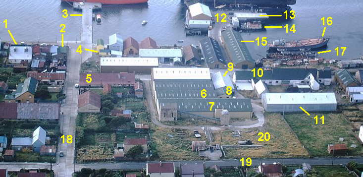 Lugares de inter&eacute;s en la zona del muelle este de Puerto Argentino, durante la Guerra de Malvinas - Fuente: Daniel G. Gionco