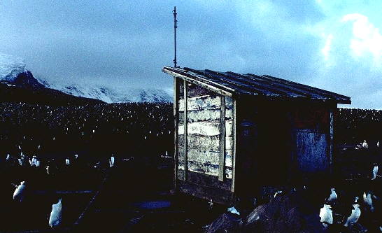 Foto del refugio "Teniente Esquivel" (Islas Sandwich del Sur)- Fuente: George Fremin III